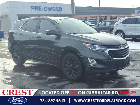 Used 2019 Chevrolet Equinox LT w/ Driver Convenience Package image 1