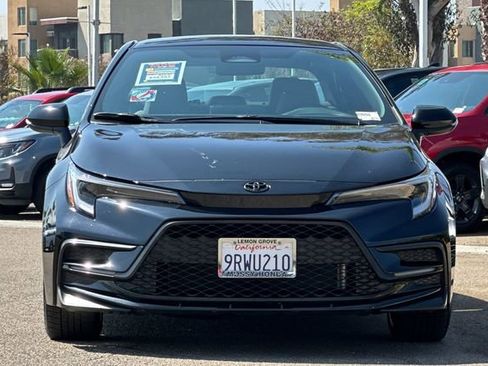 Used 2025 Toyota Corolla SE image 10