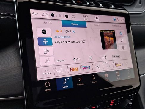 New 2025 Jeep Grand Cherokee L Limited w/ Black Appearance Package image 14