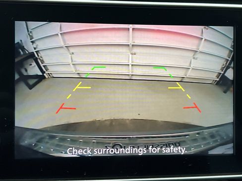 Used 2019 Nissan Leaf SV Plus w/ SV Plus Technology Package FWD image 16