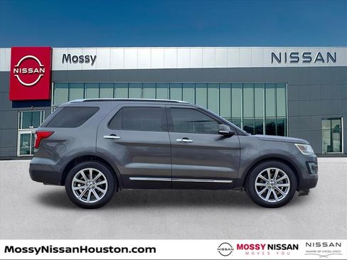 Used 2016 Ford Explorer Limited image 8