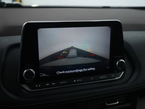 Used 2023 Nissan Rogue SV image 21