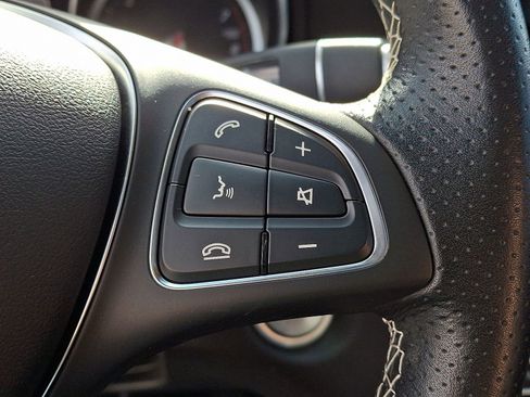 Used 2018 Mercedes-Benz GLA 250 image 22