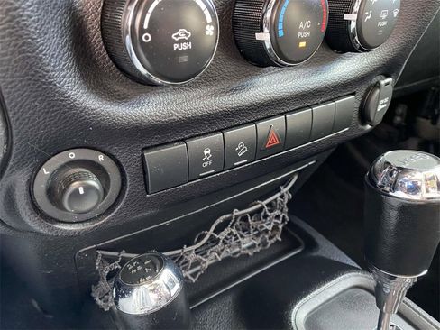 Used 2016 Jeep Wrangler Unlimited Sport w/ Quick Order Package 24S image 31