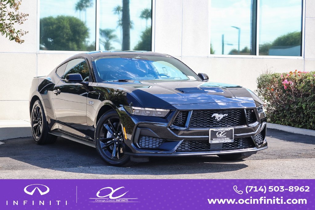 Used 2025 Ford Mustang GT RWD image 1