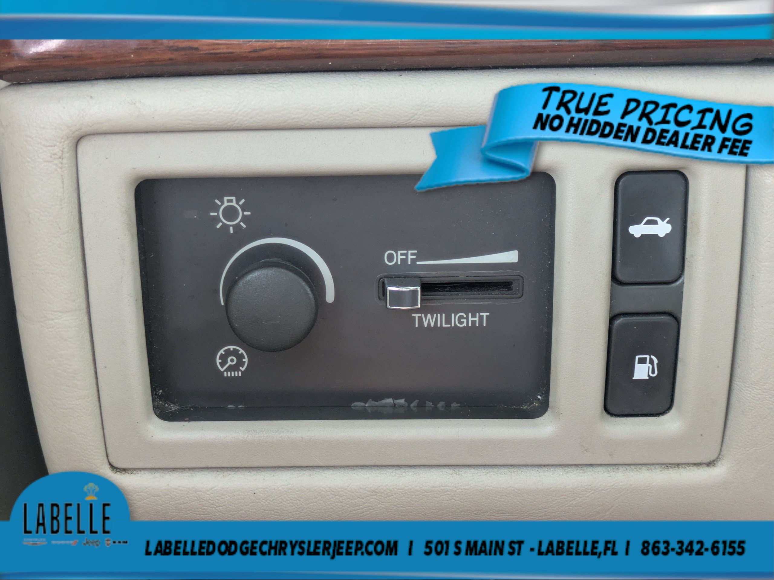 Used 1997 Cadillac De Ville Sedan FWD image 19