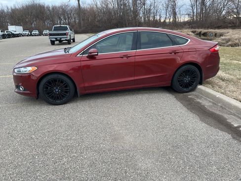 Used 2014 Ford Fusion SE w/ Equipment Group 202A image 7