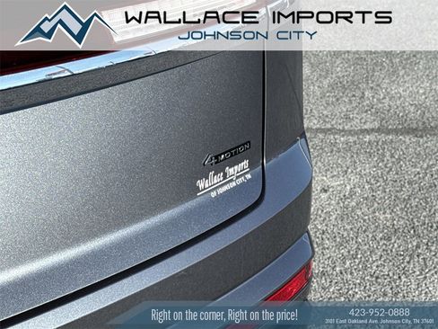 Used 2024 Volkswagen Atlas Cross Sport SEL Premium R-Line image 2