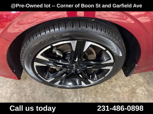 Used 2024 Kia K5 GT-Line AWD/4WD image 11