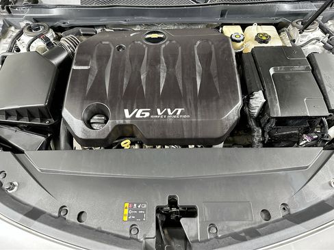 Used 2017 Chevrolet Impala Premier FWD image 28