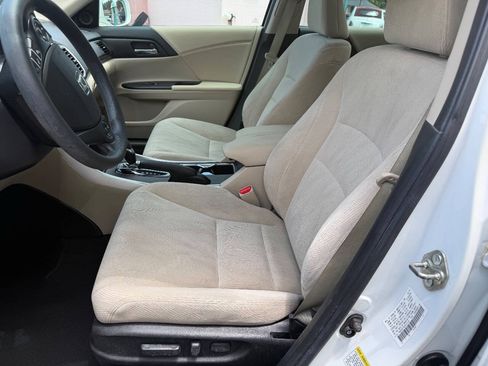 Used 2015 Honda Accord EX image 7