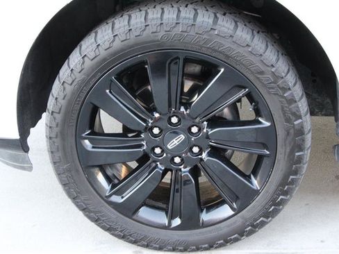 Used 2022 Lincoln Navigator L Reserve AWD/4WD image 42