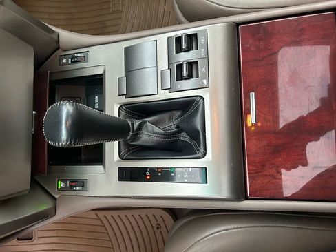 Used 2011 Lexus GX 460 image 24