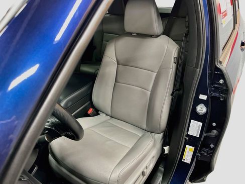 Used 2025 Honda Passport EX-L image 19