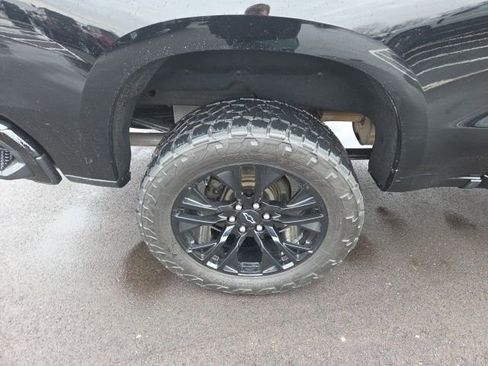 Used 2020 Chevrolet Silverado 1500 LT Trail Boss image 5