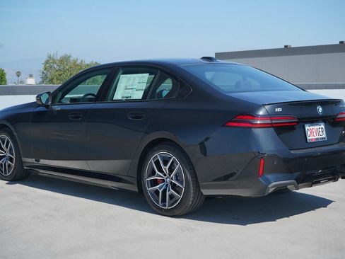 New 2026 BMW i5 eDrive40 w/ M Sport Package image 7