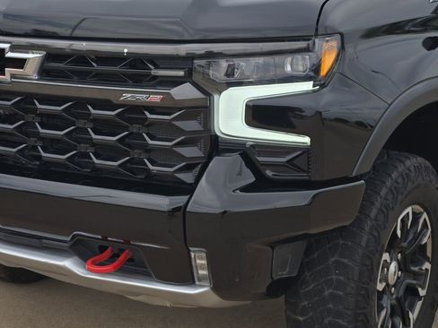Used 2024 Chevrolet Silverado 1500 ZR2 w/ Technology Package AWD/4WD image 31