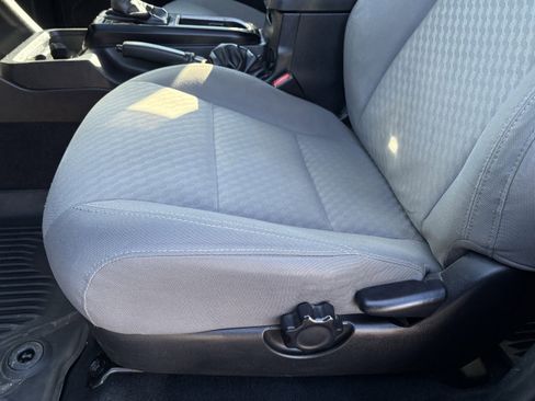 Used 2020 Toyota Tacoma SR image 26