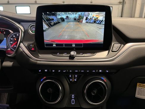 New 2025 Chevrolet Blazer LT w/ Midnight/Sport Edition image 16