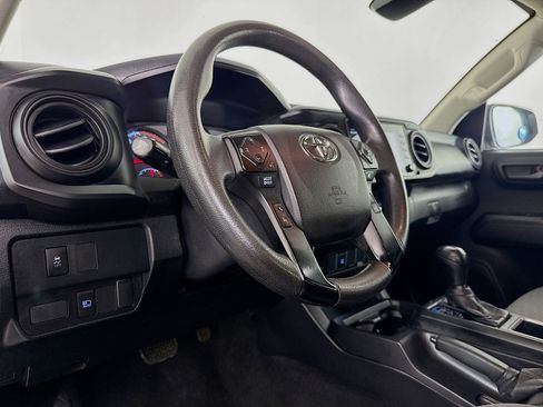 Used 2021 Toyota Tacoma SR image 21