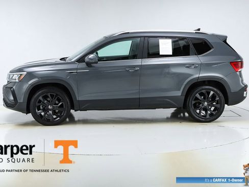 Used 2022 Volkswagen Taos SE image 40