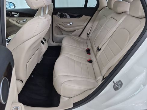 Used 2019 Mercedes-Benz GLC 300 4MATIC image 27