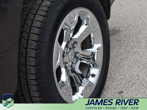Used 2023 RAM 1500 Big Horn AWD/4WD image 39