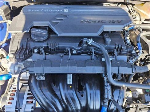 New 2025 Hyundai Elantra Sport image 16