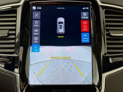 Used 2023 Volvo XC90 B6 Plus w/ Protection Package Premier image 15