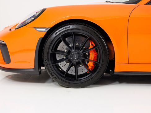 Used 2018 Porsche 911 GT3 RWD image 10