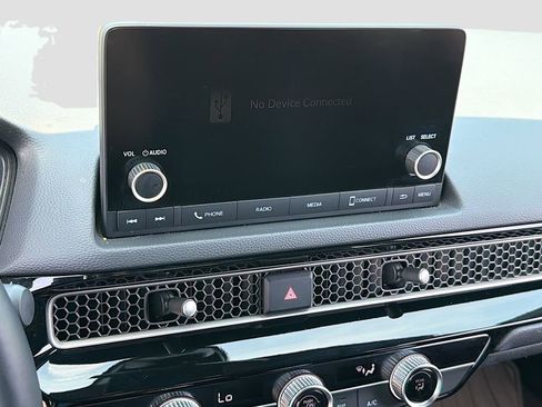 Used 2025 Honda Civic Sport image 14