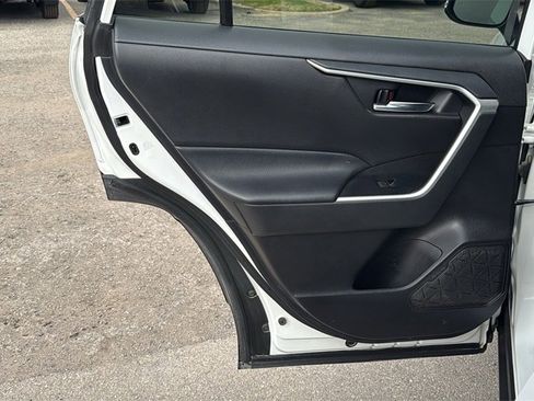 Used 2024 Toyota RAV4 XLE w/ Convenience Package image 14