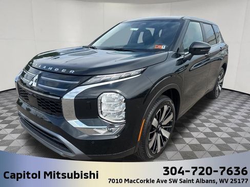 New 2025 Mitsubishi Outlander SE image 4