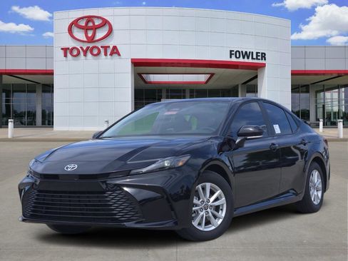 New 2026 Toyota Camry LE FWD image 1