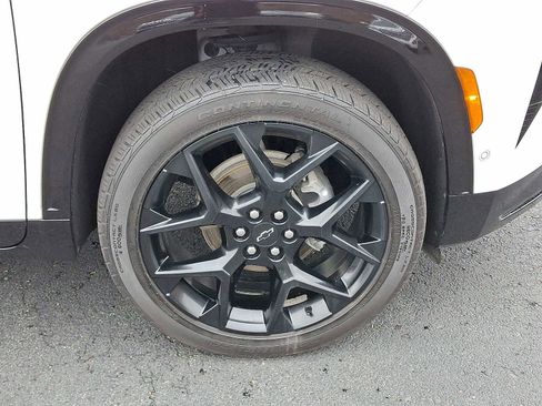 Used 2024 Chevrolet Traverse RS image 8