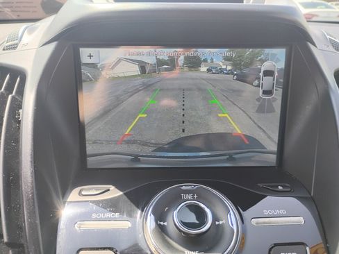 Used 2018 Ford Escape Titanium AWD/4WD image 19