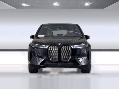 Used 2023 BMW iX M60 w/ Executive Package AWD/4WD image 5