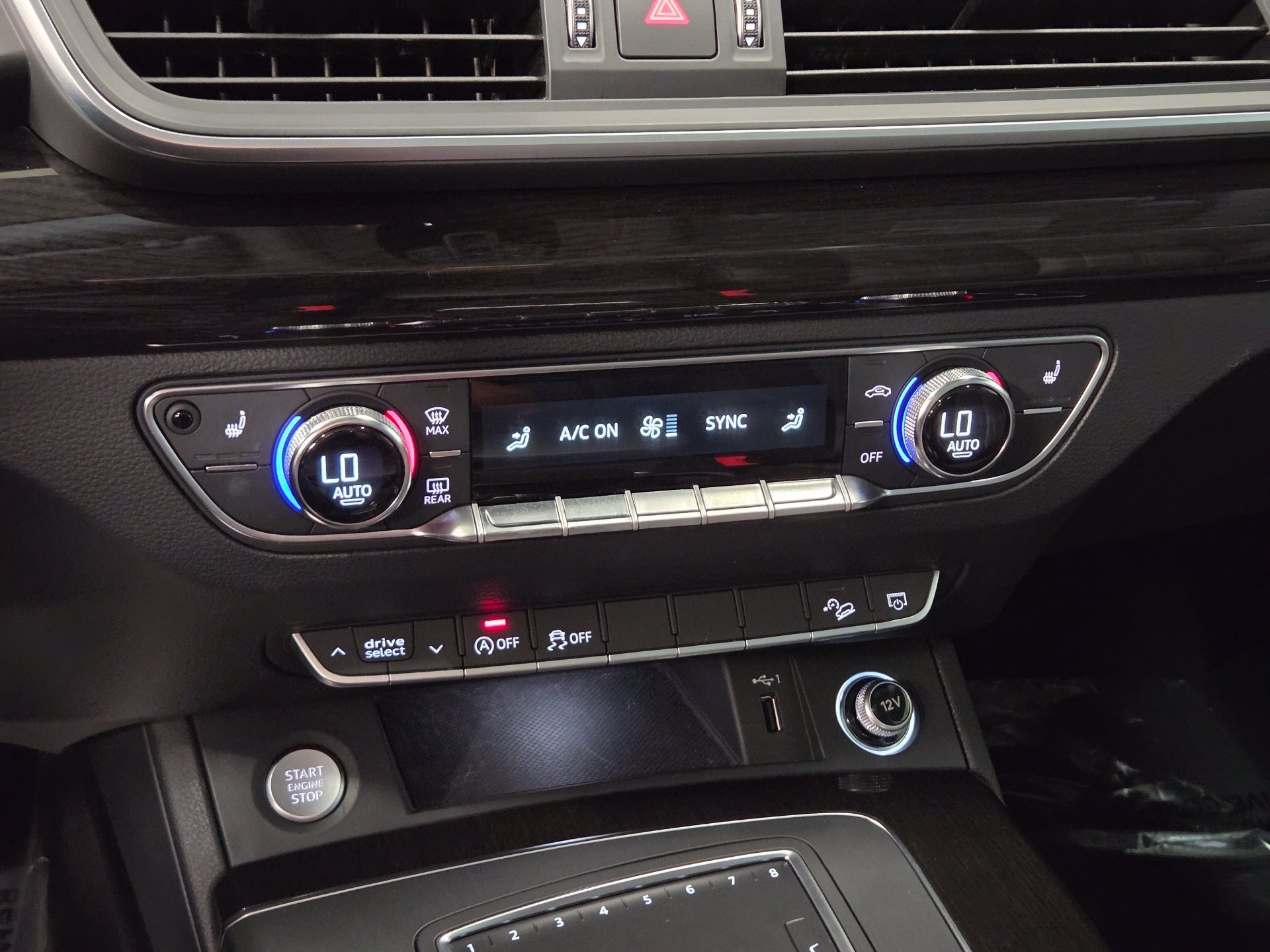 Used 2018 Audi Q5 2.0T Premium AWD/4WD image 22