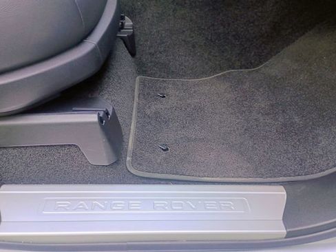 Used 2020 Land Rover Range Rover HSE image 41