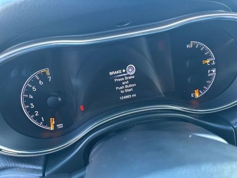 Used 2016 Jeep Grand Cherokee Limited image 7