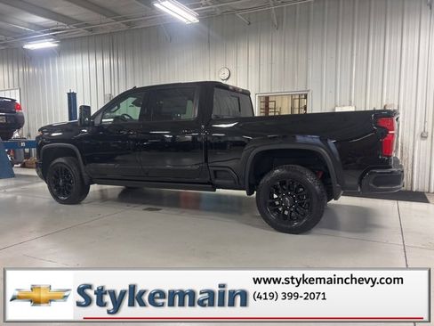 New 2026 Chevrolet Silverado 2500 High Country w/ Midnight Edition image 5