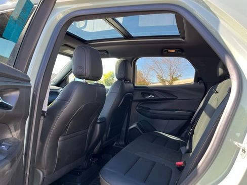 Used 2024 Chevrolet TrailBlazer ACTIV w/ Convenience Package image 10