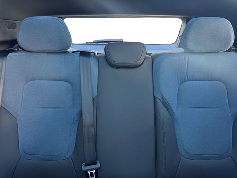 New 2026 Volvo EX30 Plus w/ Protection Package Premier image 20