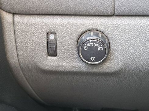 Used 2020 GMC Canyon 2WD Crew Cab w/ Convenience Package image 7