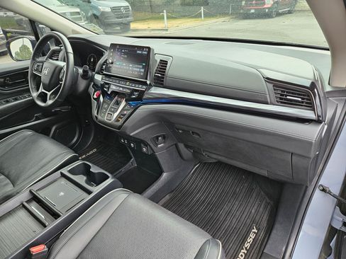 Used 2025 Honda Odyssey Elite image 34