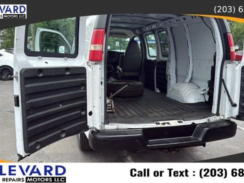 Used 2008 GMC Savana 2500 RWD image 28