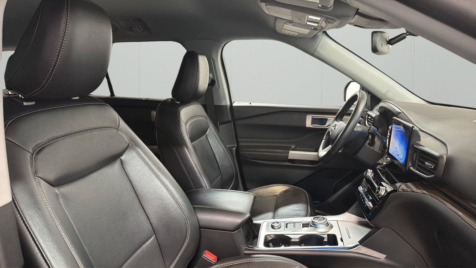 Used 2024 Ford Explorer Limited AWD/4WD image 14