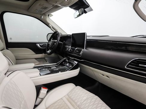 Used 2021 Lincoln Navigator Black Label image 31