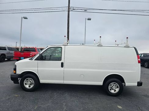 Used 2020 Chevrolet Express 3500 RWD image 5
