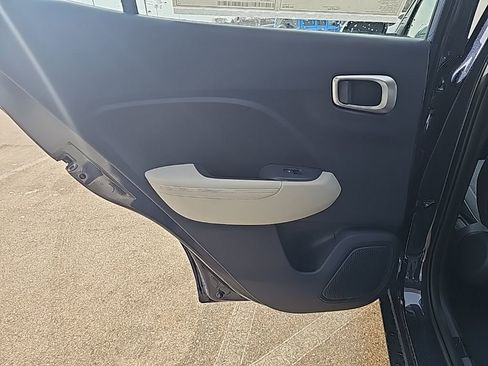 New 2026 Hyundai Venue SEL FWD image 28